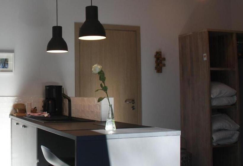 استودیوی لوکس, Le Refuge D Engreux