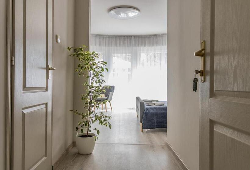 Апартаменты Deluxe 1 Спальня, Villa 21 Boutique Rooms