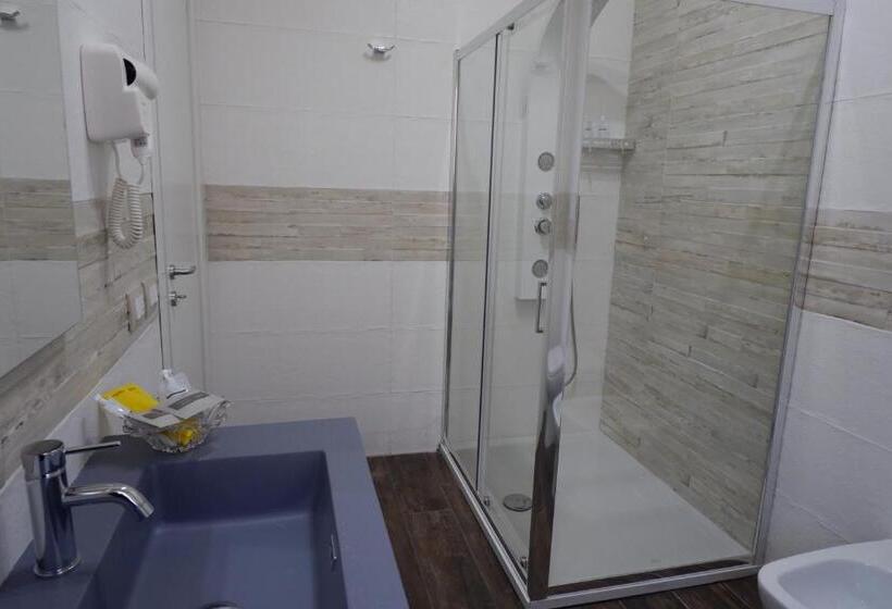 اتاق استاندارد با بالکن, B&b Leus Appartment