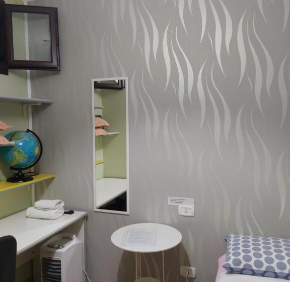 اتاق استاندارد یک تخته با سرویس بهداشتی مشترک, B&b L Oasi Del Vulture