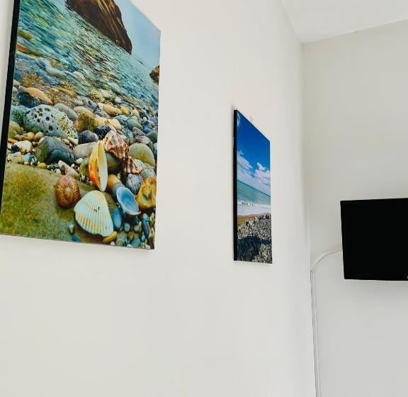 غرفة قياسية, B&b Sguardo Al Conero