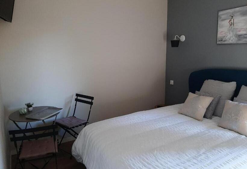 Номер Стандарт, La Villa Claudia