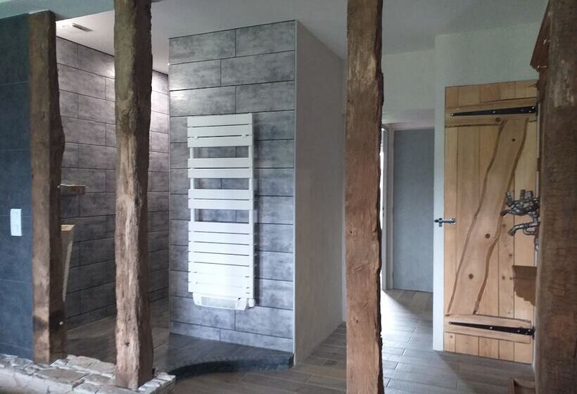 Family Suite, La Berrycurienne Proche Du Zoo De Beauval Saint Aignan Avec Sdb, Wc Et Spa Privatif Pour Chaque Cham