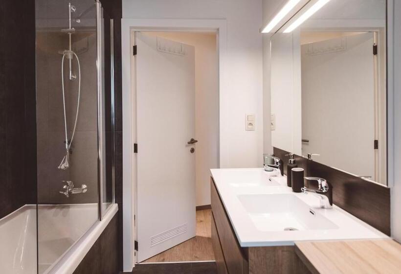 Номер Deluxe, Hdc Nivelles Grand Place