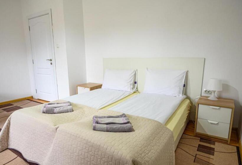 Escritório Deluxe, Guest House 7