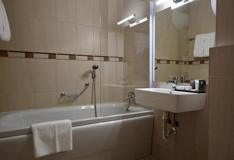 Люкс Повышенной Комфортности, Dolomiti Apartments