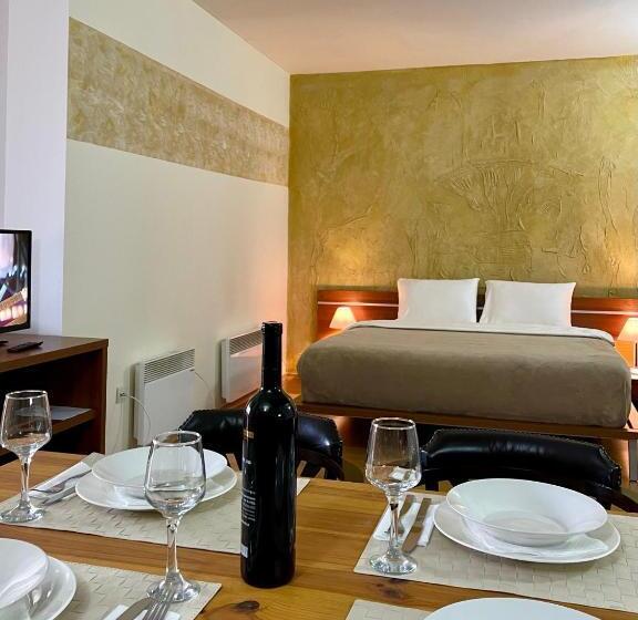 Полулюкс Повышенной Комфортности, Dolomiti Apartments