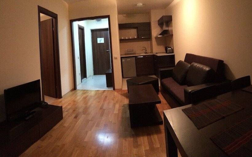 Апартаменты 1 Спальня, All Seasons Club