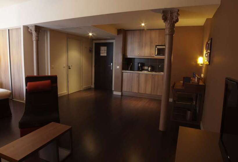 Студия Стандарт, Comfort Aparthotel Saint Etienne
