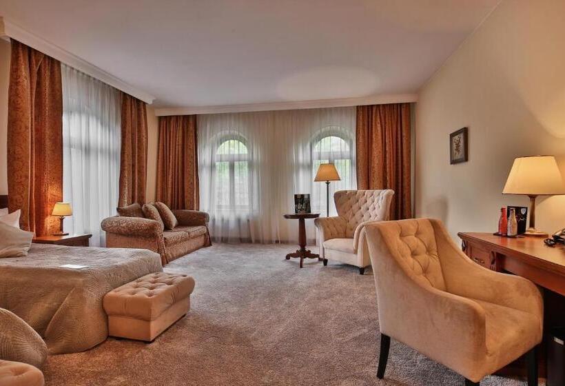 اتاق لوکس, Grand Hotel Stamary