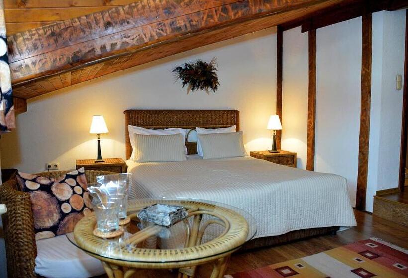Классический Номер, Momini Dvori Boutique Guest House
