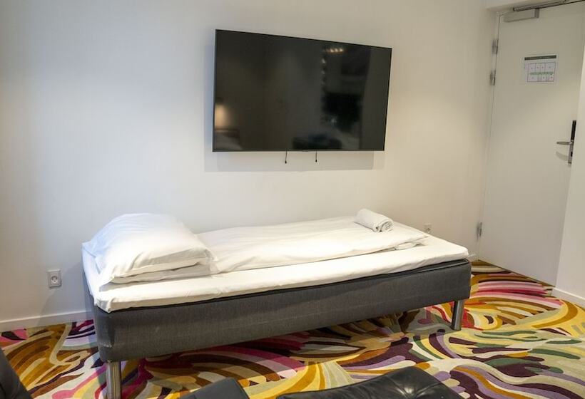 Номер Стандарт Трехместный, A Hotels City