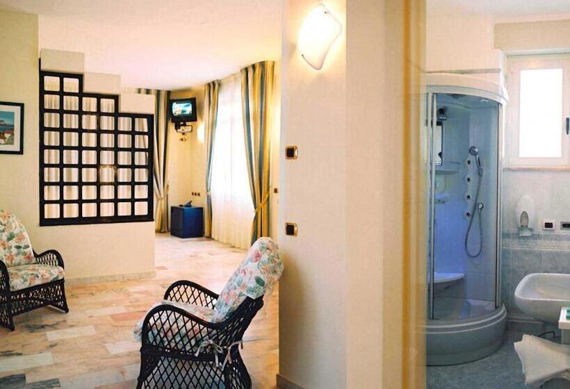 سوییت با چشم‌انداز باغ, Villa Gaia