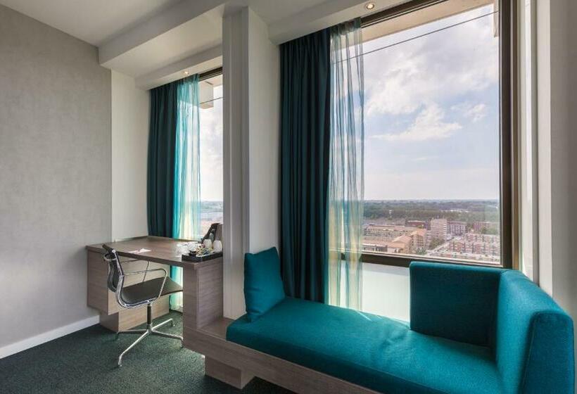 اتاق لوکس با چشم‌انداز شهر, Leonardo Hotel Amsterdam Rembrandtpark