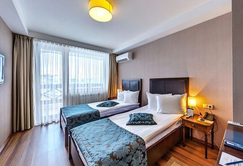 Полулюкс, Regnum Bansko Ski Hotel & Spa