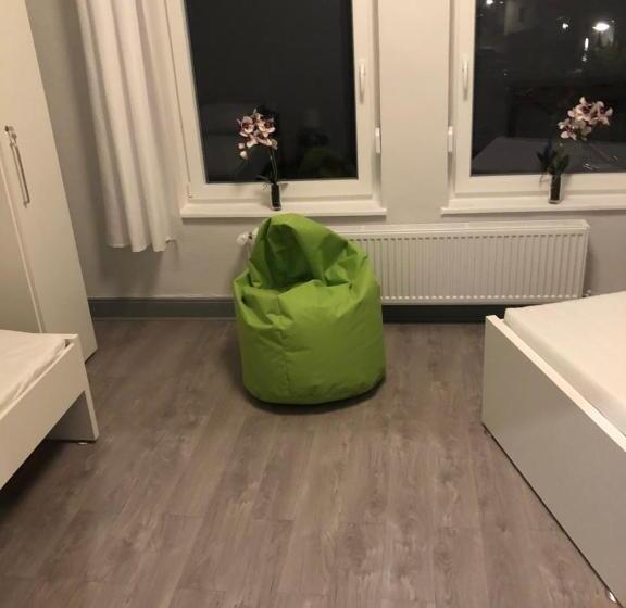 Quarto Deluxe, Meierstrasse