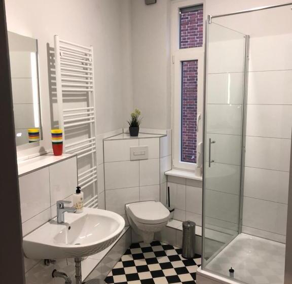 Quarto Triplo Deluxe, Meierstrasse