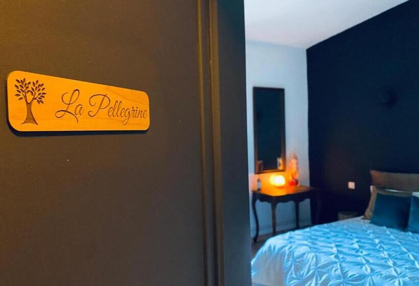 Номер Стандарт, Auberge De La Tour