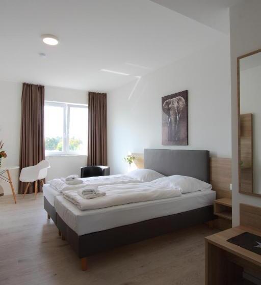 Номер Deluxe, Rodgau