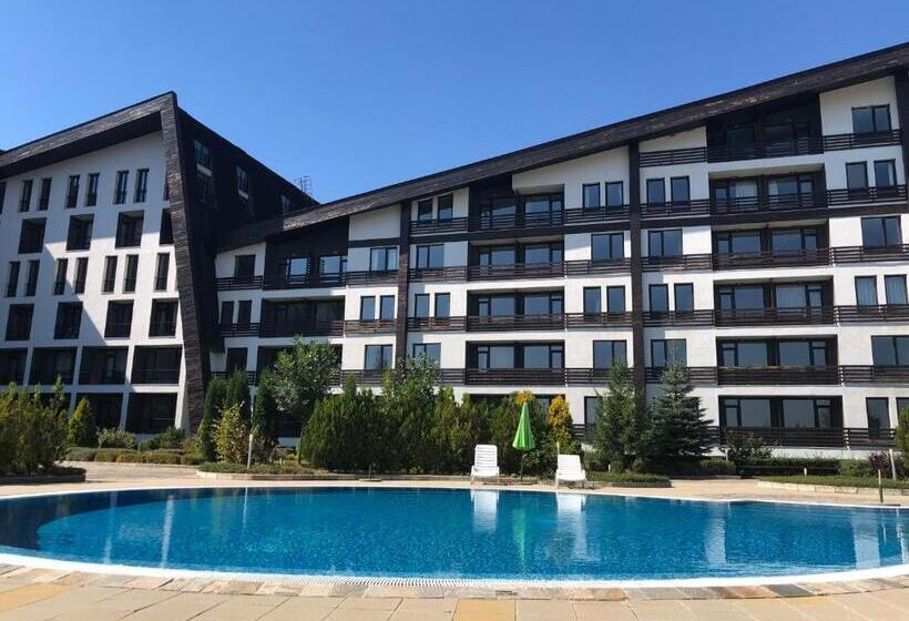 Студио Стандарт Вид на Сад, Apartman Maxim Lux
