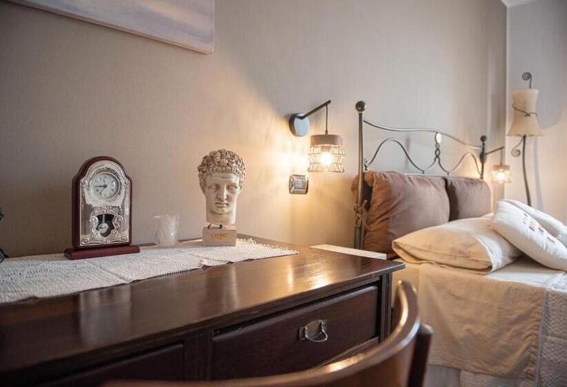 片側に海が見えるデラックスルーム, Torrevarata   Guest Rooms