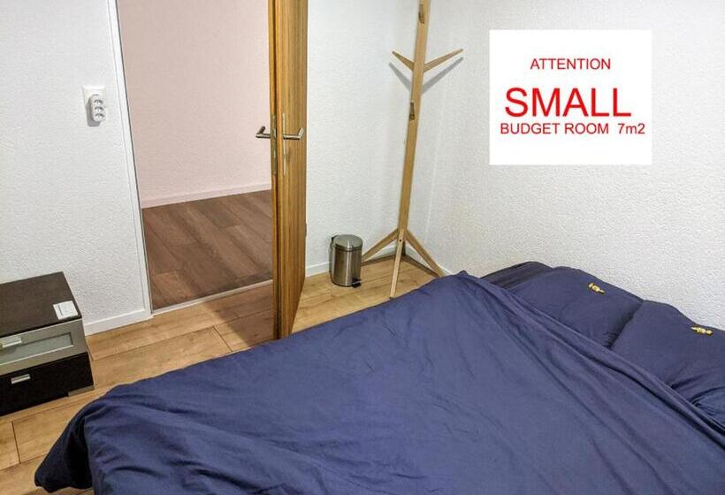 Номер Economy с общей ванной комнатой, Young Backpackers Homestay