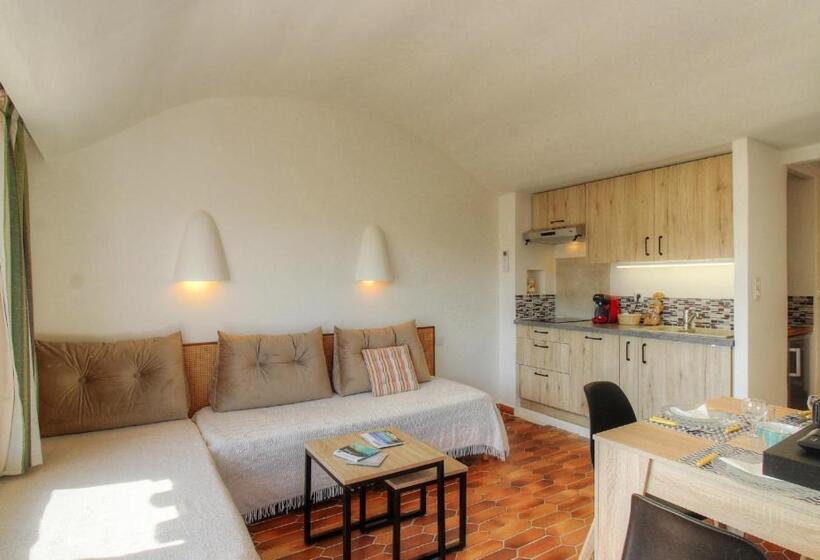 آپارتمان 1 خوابه با چشم‌انداز دریا, Appartement 2 Pièces Pied Dans L Eau