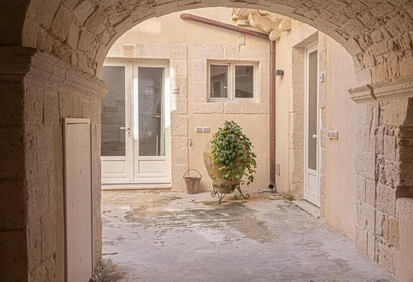 آپارتمان لوکس 1 خوابه, Isabella Di Castiglia Apartments