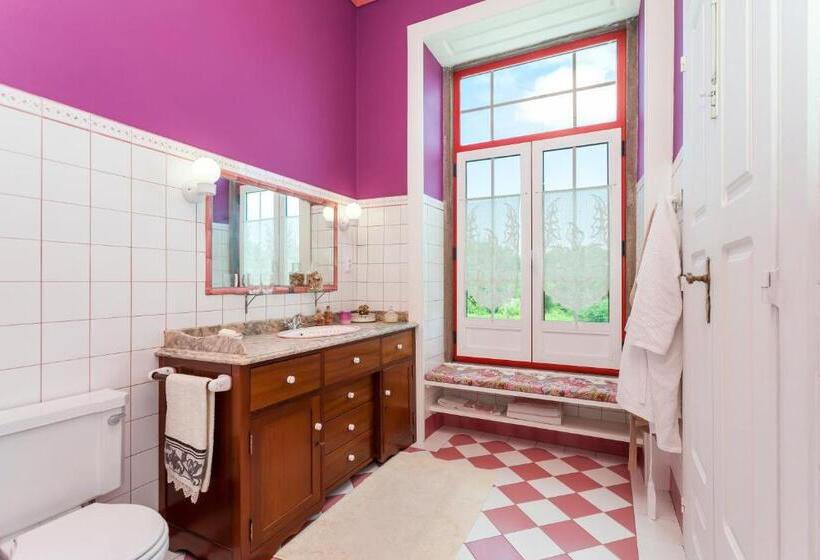 سوییت, Vintage Balcony Guesthouse