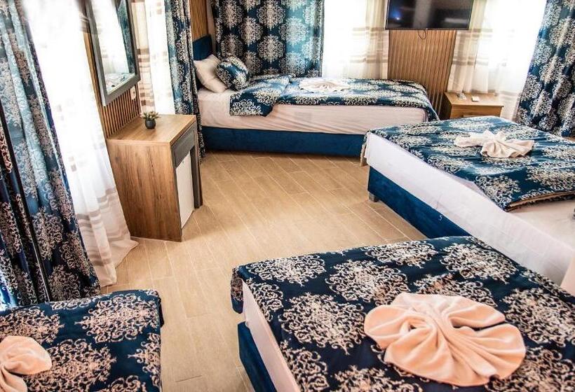 Четырехместный Номер Стандарт, Blue Bay Beach