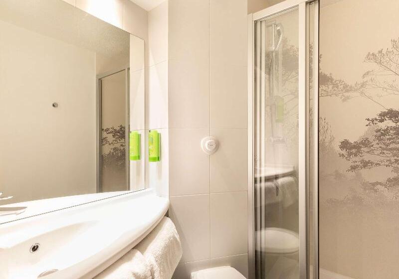 Семейный Номер, Greet Hotel Beaune