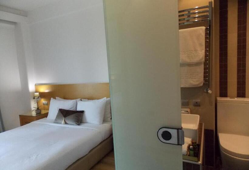 Quarto Estandar, Alexandros