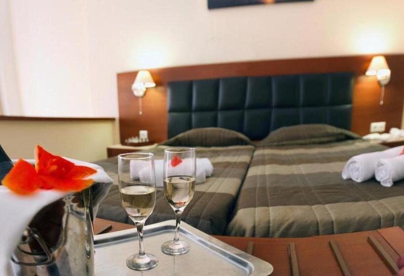 اتاق استاندارد چهار تخته, Belvedere Aeolis