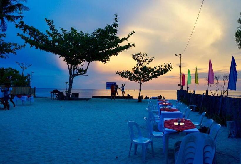 اتاق خانوادگی, Sabas Beach And Campsite