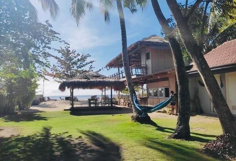 اتاق خانوادگی, Sabas Beach And Campsite