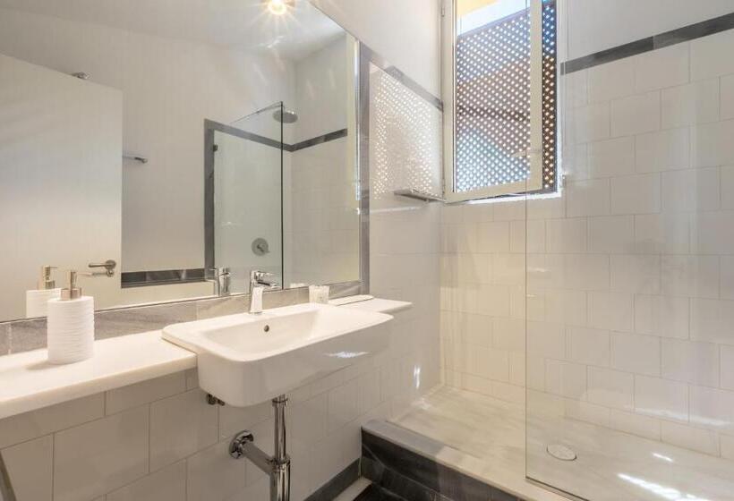 1 Bedroom Penthouse Apartment, Casa Temprado