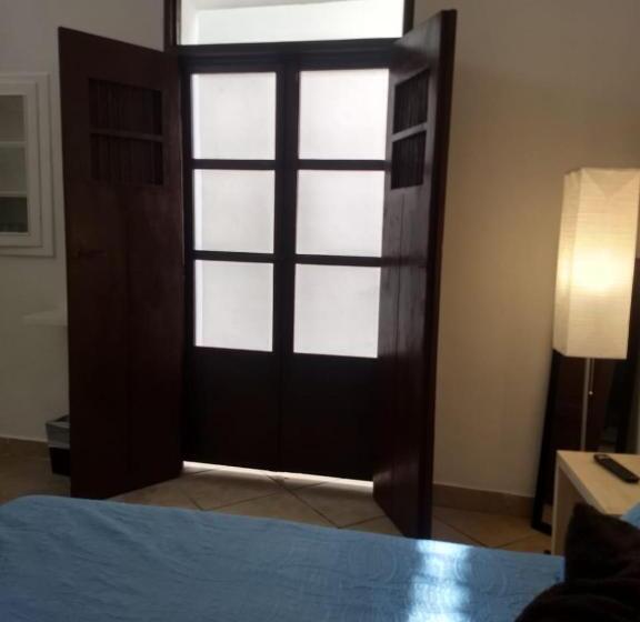 Standart Oda, Carlota Guest House