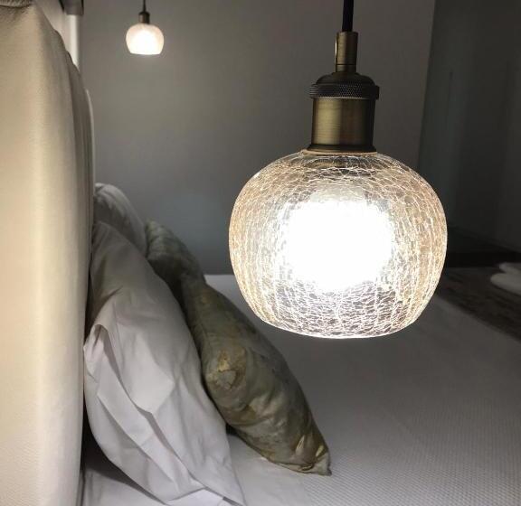 Номер Deluxe, Slow House D Arco