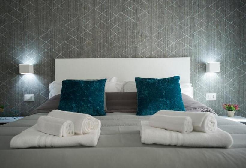 اتاق سوپریور با تخت بزرگ, Lecentre 174