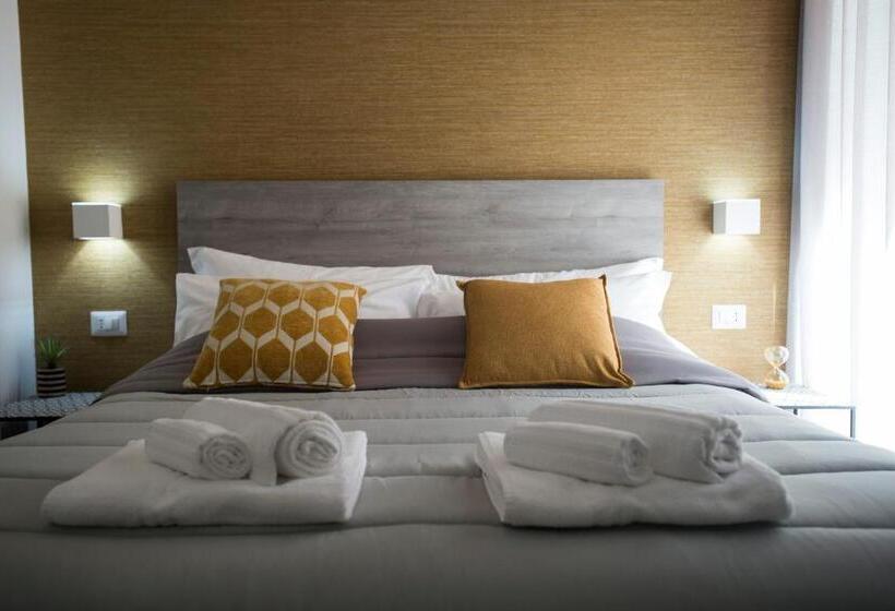 اتاق لوکس با تخت بزرگ, Lecentre 174