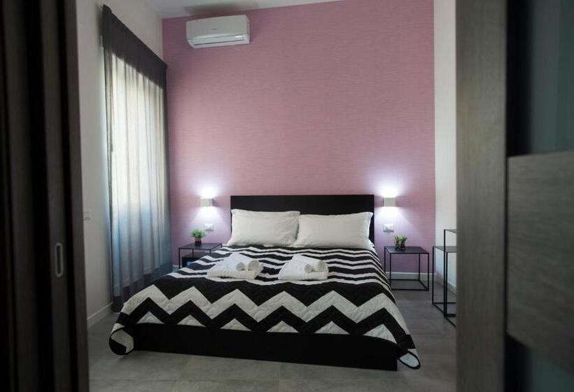 اتاق استاندارد با تخت بزرگ, Lecentre 174