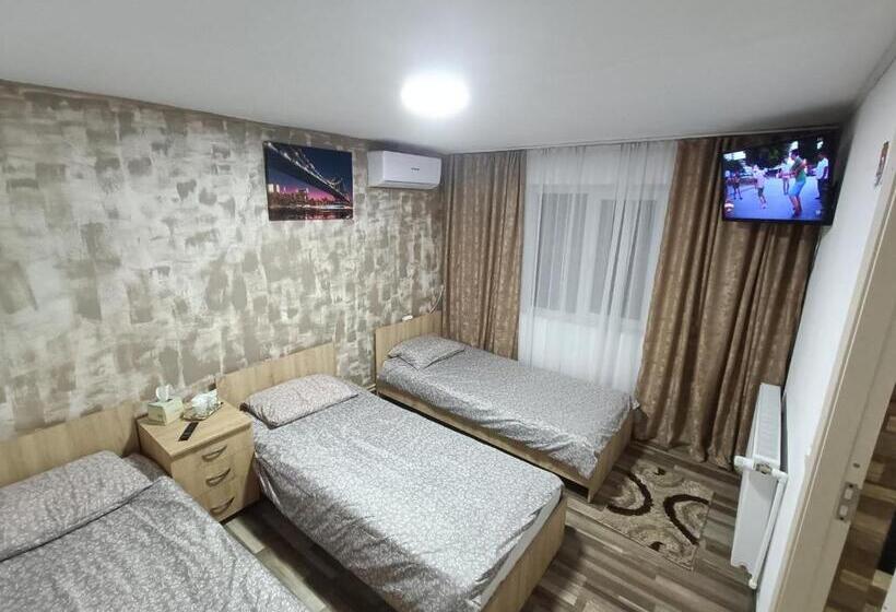 اتاق استاندارد سه نفره, Pensiunea Casa Bianca