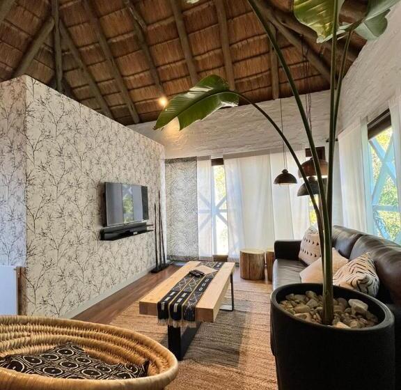 Люкс Deluxe Кровать Кинг, Hakunamatata Lodge & Health Spa/ Wedding & Conference Venue