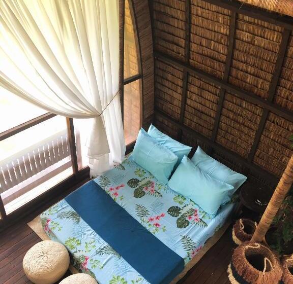 家庭间, The Cabins At Lvf