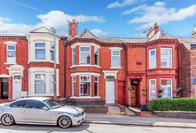 خانه 1 خوابه, Townhouse @ 62 Samuel Street Crewe