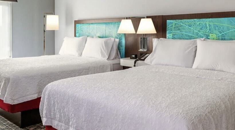 Номер Стандарт, Hampton Inn & Suites Red Bluff