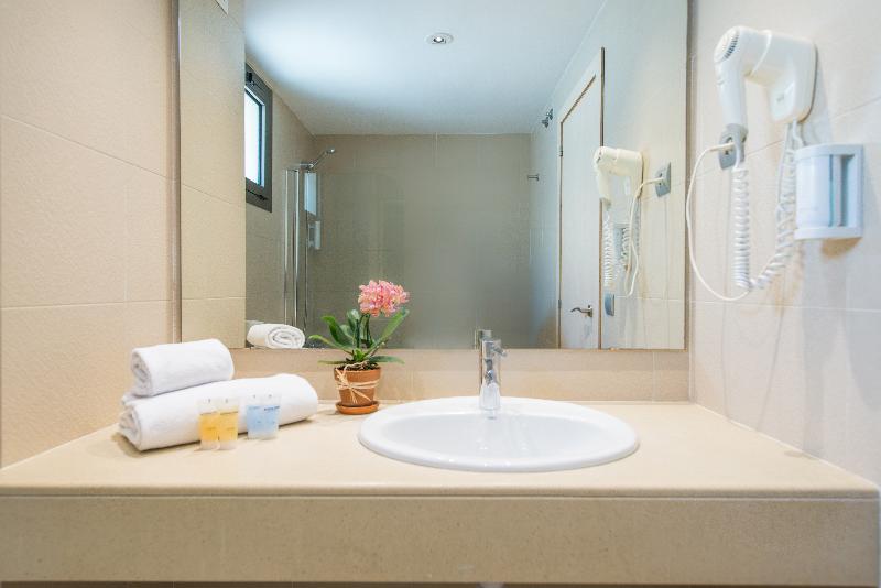 Suite, Larkspur Landing South Bend