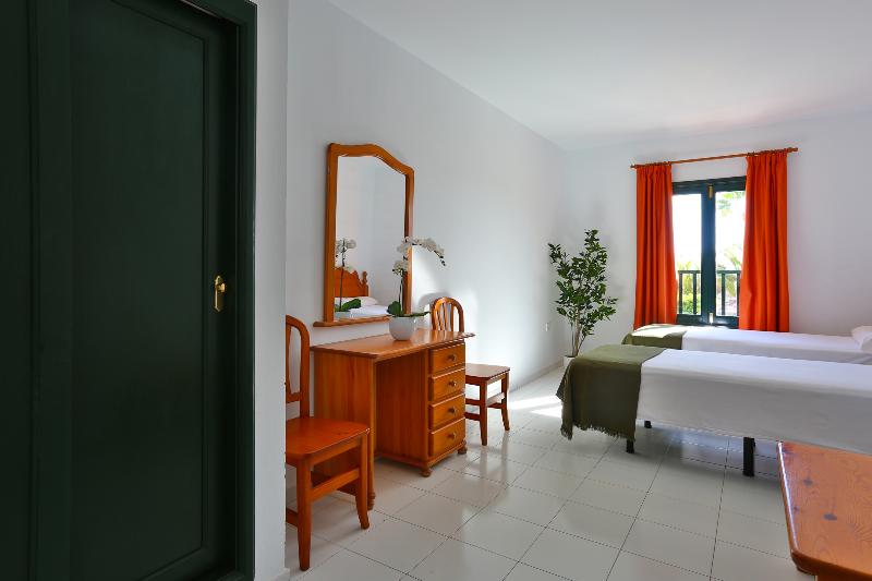 Suite, Larkspur Landing South Bend