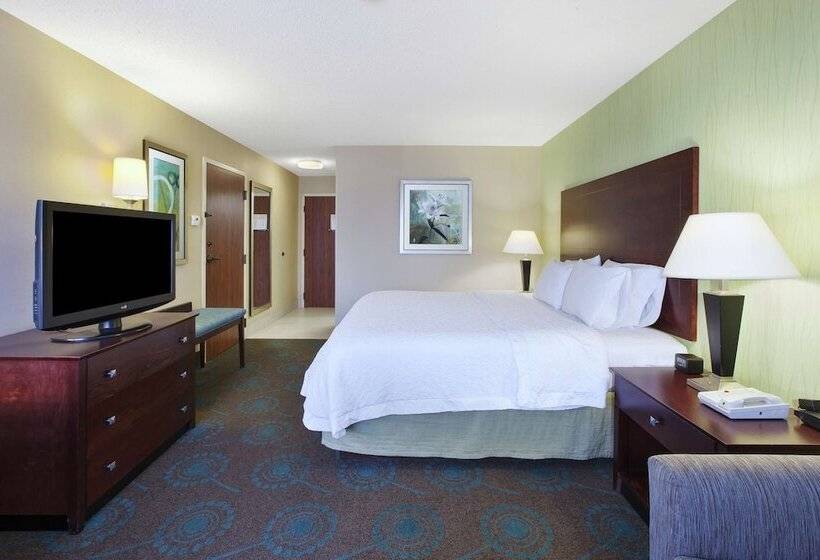 Suite, Larkspur Landing South Bend