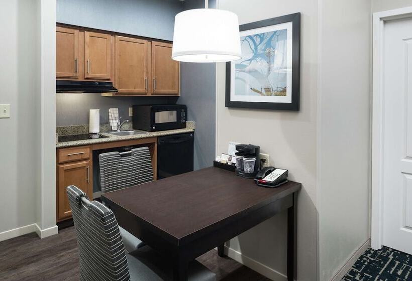 سوییت, Homewood Suites By Hilton Cedar Rapidsnorth